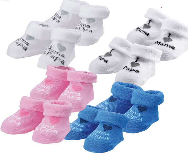 Erstlings-Söckchen „I love Oma & Opa“ in Geschenkbox